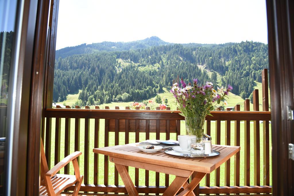 Hotel Laerchenhof Клайнарль Экстерьер фото
